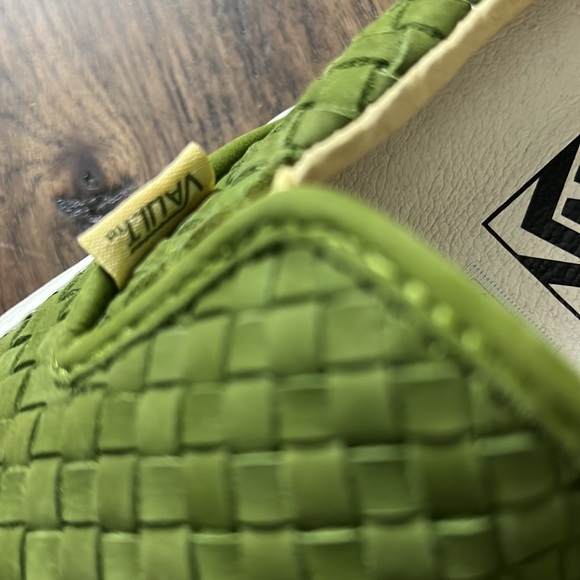 Vans Vault VLT LX Green Leather Slip On {SUPREME} - Picture 5 of 8